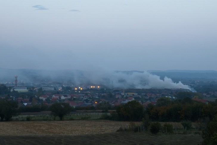 Požar na deponiji