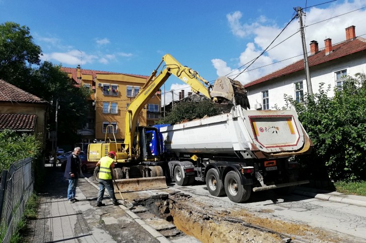 Radovi na vrelovodu u Železničkoj