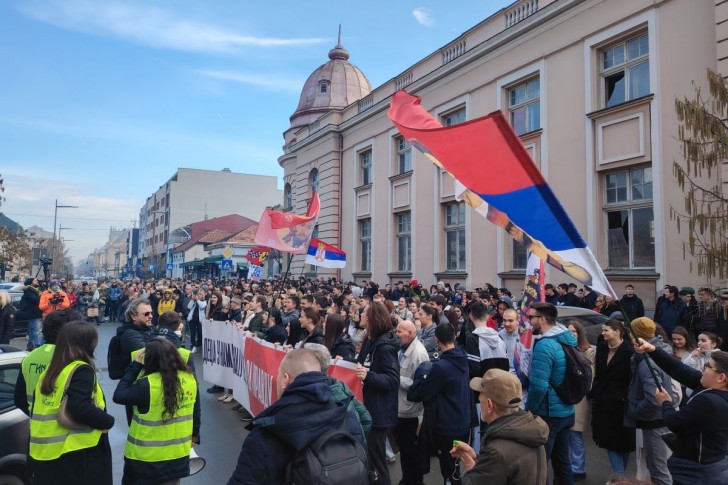 Protest ispred Školske uprave