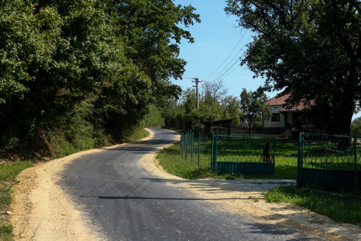 Asfalt u Donjem Lukavcu