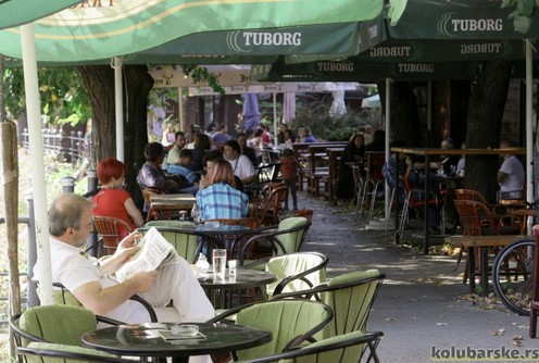 Kafe bašta (arhiva) (foto: Đorđe Đoković)