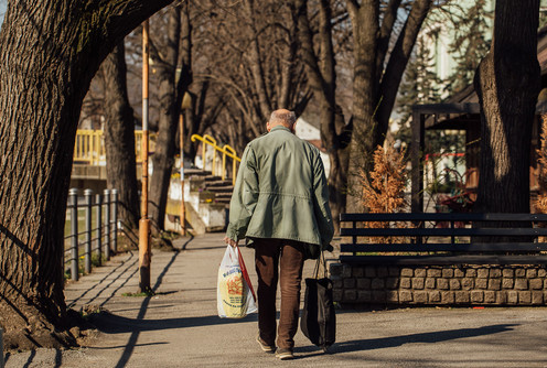 Penzioner (ilustracija) (foto: Đorđe Đoković)