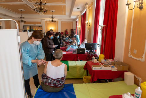 Vakcinacija u Grand hotelu (foto: DjordjeDjokovic)