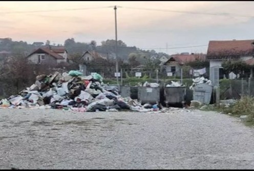 Divlja deponija u Trnavi (foto: Ozon Press)