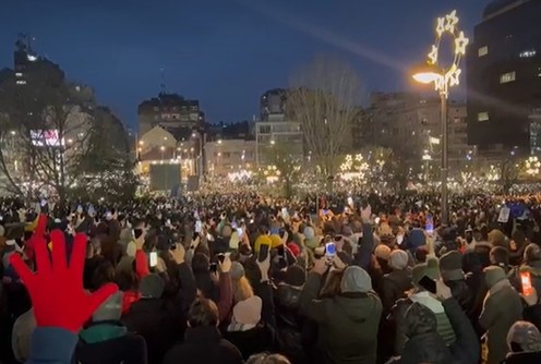 Protest na Trgu Slavija (foto: skrinšot N1)