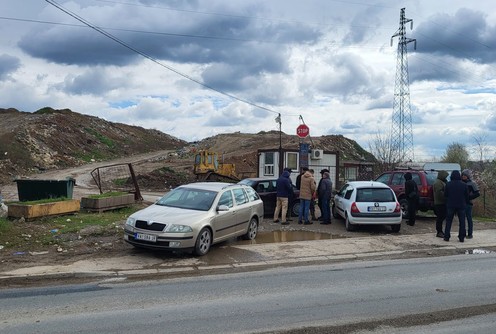 Blokirana deponija u Valjevu (foto: Kolubarske.rs)