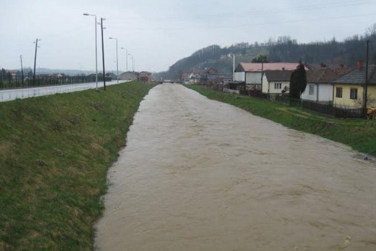 Jadar u Osečini u popodnevnim satima  (foto: Dragan Savić)