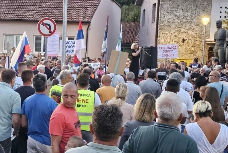 Protest u Osečini (foto: Đorđe Mijailović)