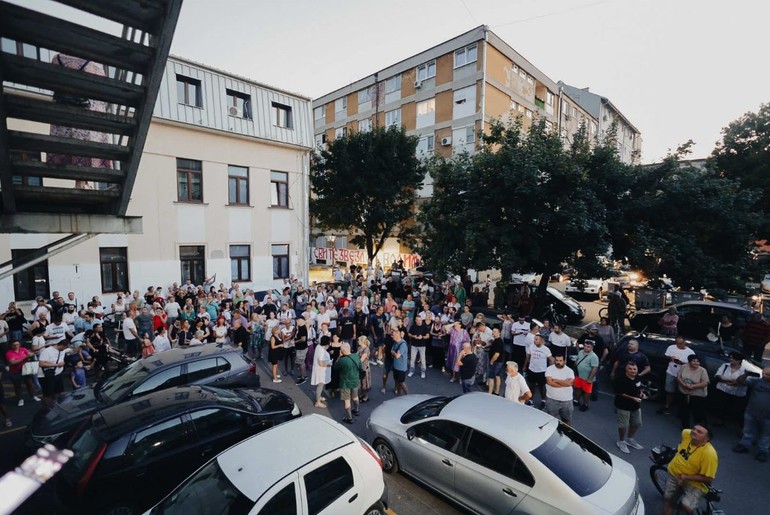 Protest ispred Tužilaštva (foto: Đorđe Đoković)