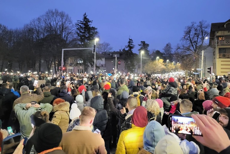 15 minuta tišine u Valjevu (foto: Kolubarske.rs)