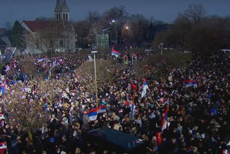 Miting SNS u Sremskoj Mitrovici (foto: skrinšot)