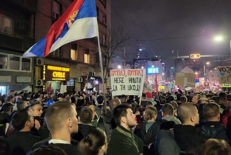 Veliki protest na Slaviji (foto: Kolubarske.rs)